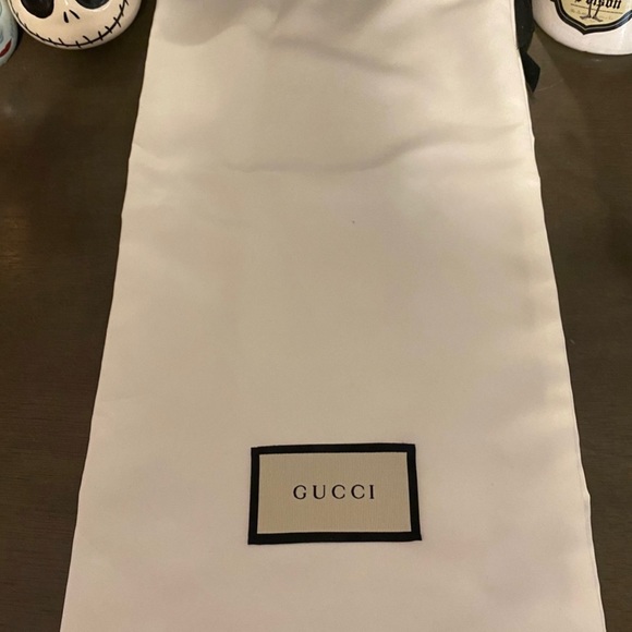 4 Auth Brand New Gucci Bags 1 Med 1 SM & 2 SM bags are shoe dust bags - Picture 8 of 10